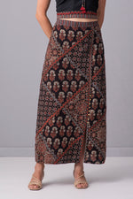 Load image into Gallery viewer, Kaleidoscope Collage side  slit long Skirt (black)