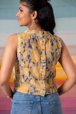 Load image into Gallery viewer, Suzette pintuck Crop Top with bead details