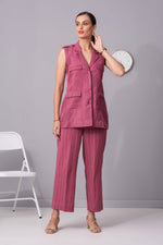 Load image into Gallery viewer, Thread and thrive patterned overcoat