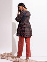 Load image into Gallery viewer, Virtuoso Azure Buttoned Tunic
