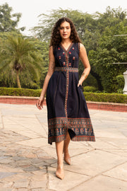 Mallika-e-Sheesh Poshakh