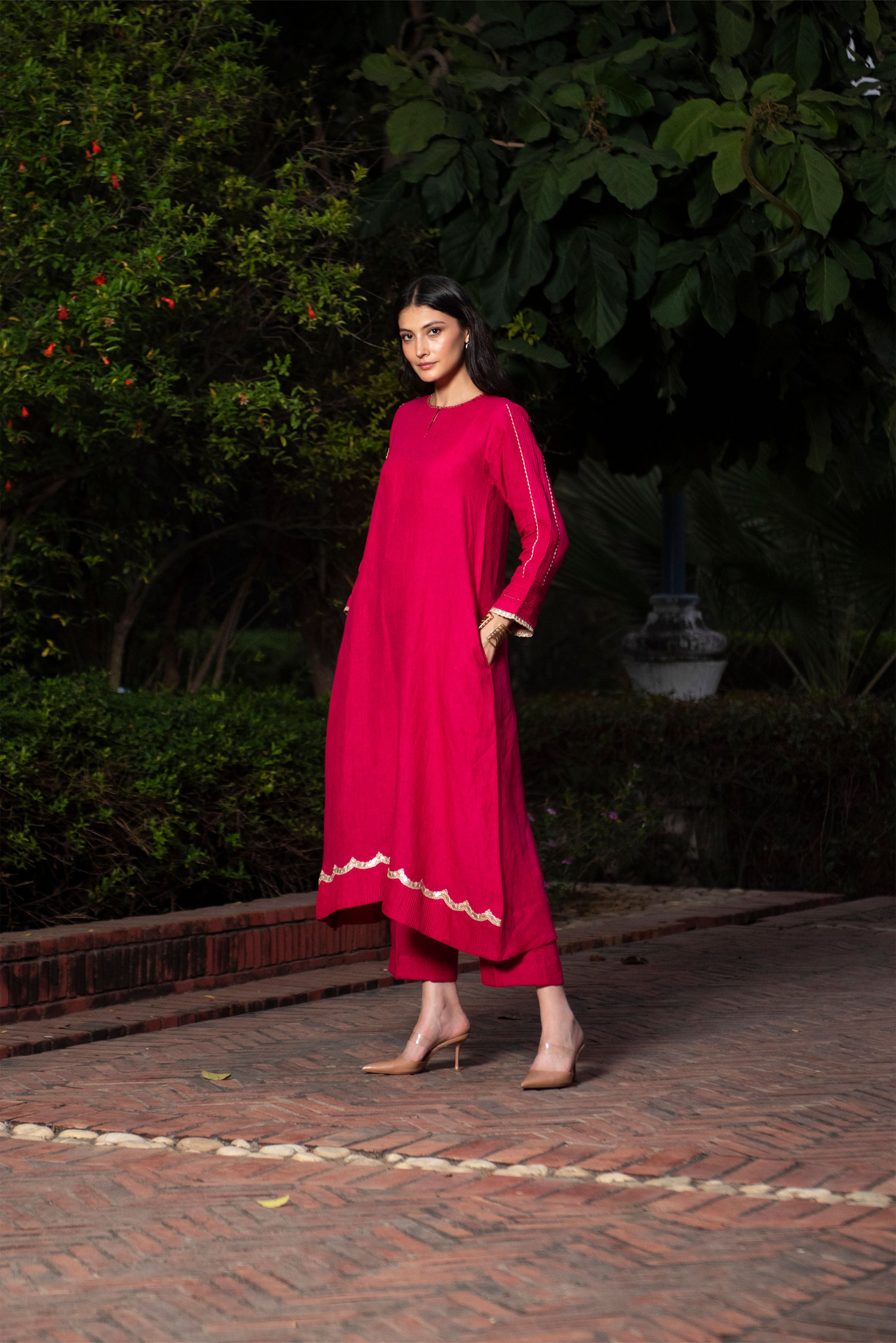 The Gulnaaz Linen Ensemble set