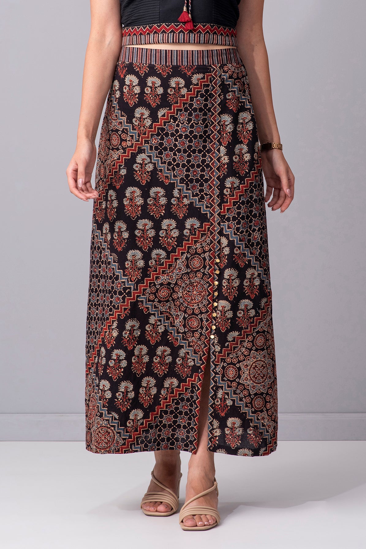 Kaleidoscope Collage side  slit long Skirt (black)