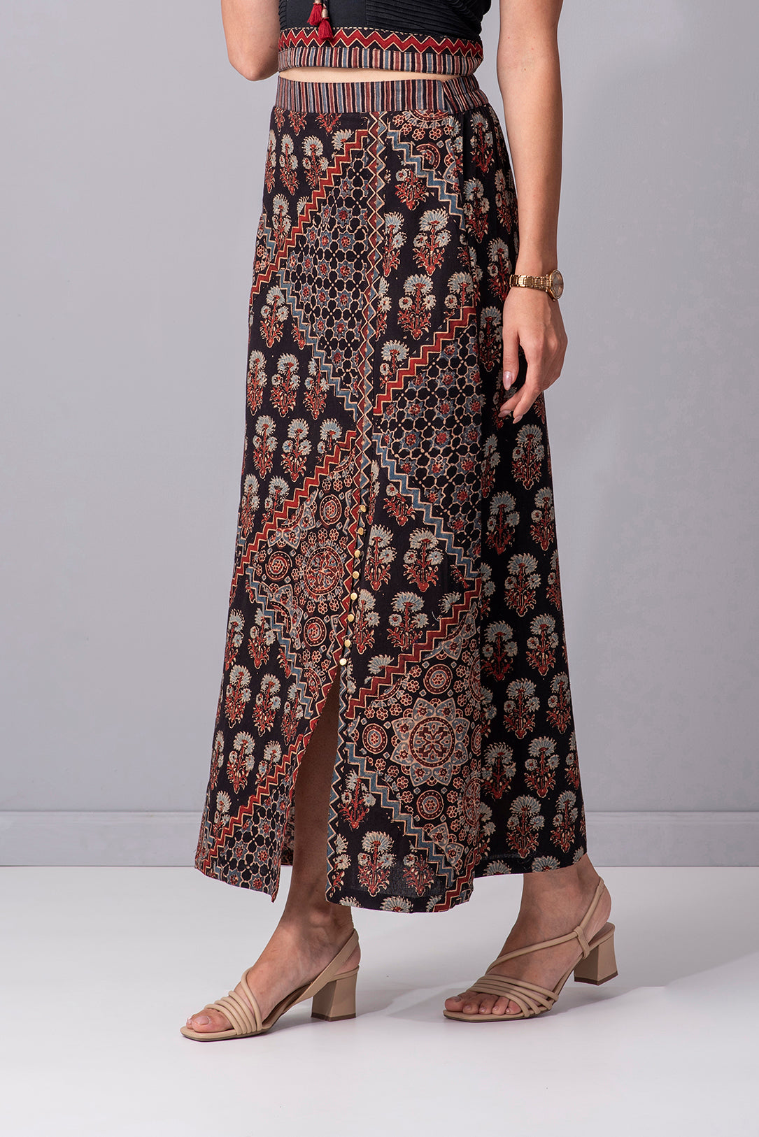 Kaleidoscope Collage side  slit long Skirt (black)